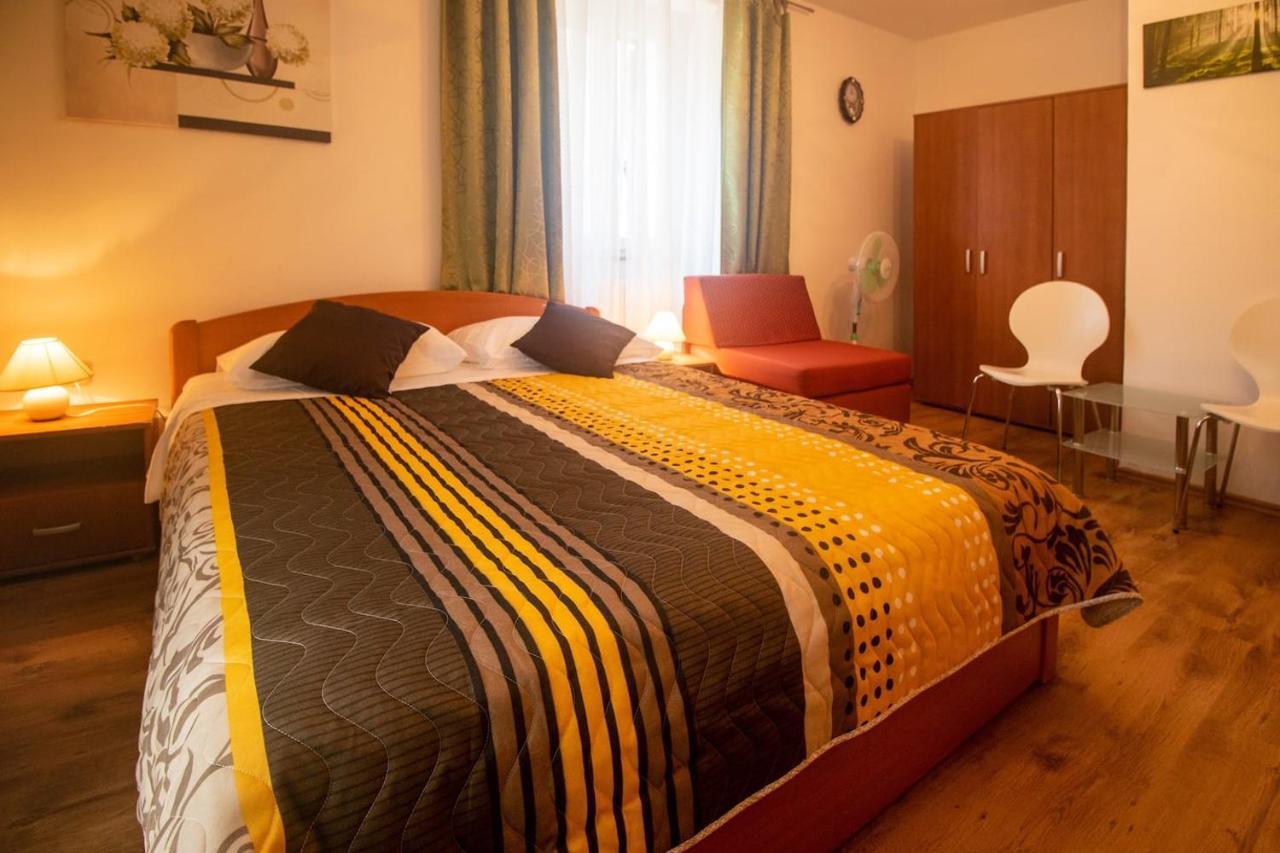Guest House Franko Bale Buitenkant foto